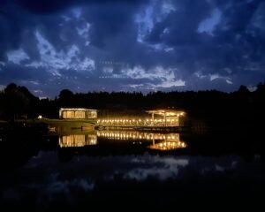 Jaukus namelis su pirtimi dviems ant Veisiejo ežero kranto - Image 9