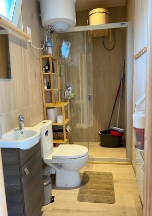 Jaukus namelis su pirtimi dviems ant Veisiejo ežero kranto - Image 5